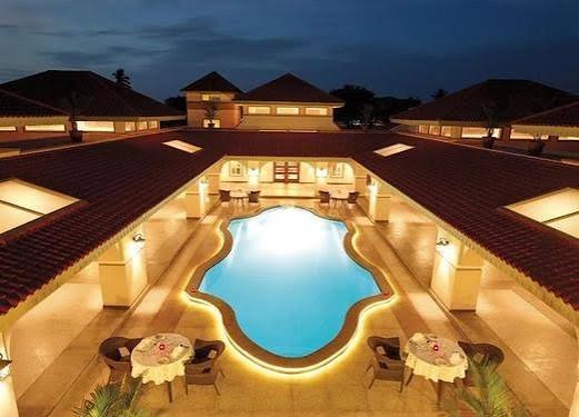 Neonz Resort & Club